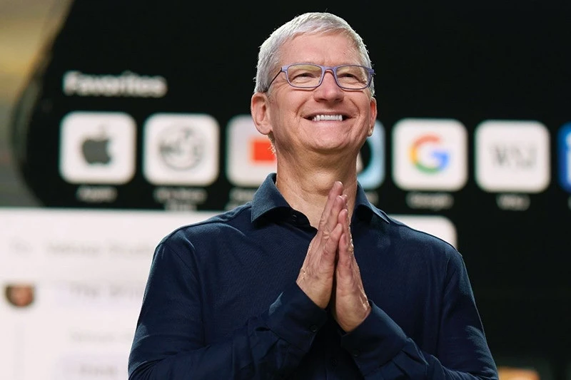 CEO Apple Tim Cook khen "Không có nơi nào như Việt Nam". Ảnh: Reuters