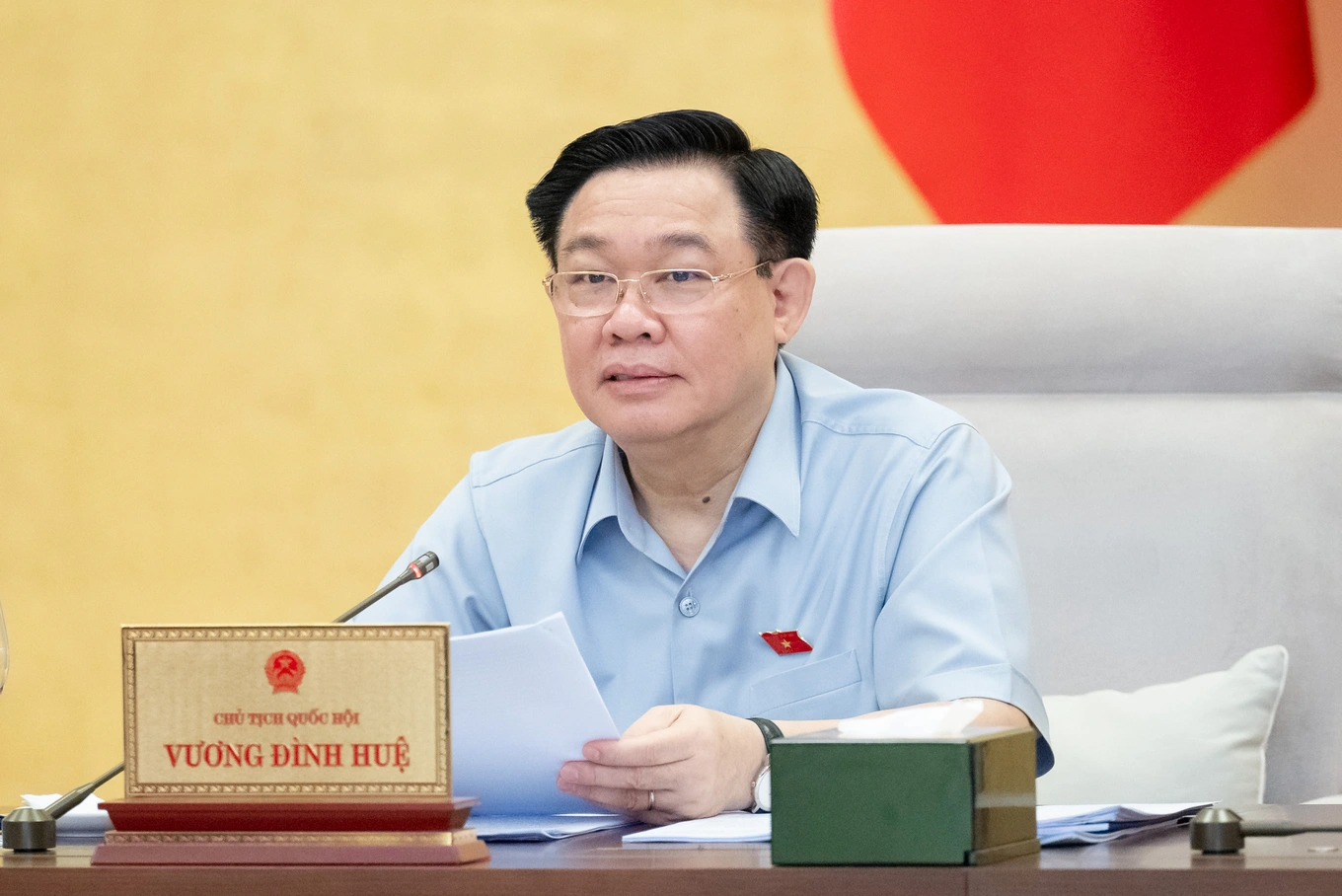 Chủ tịch Quốc hội Vương Đình Huệ phát biểu tại phiên họp (Ảnh: Hồng Phong).