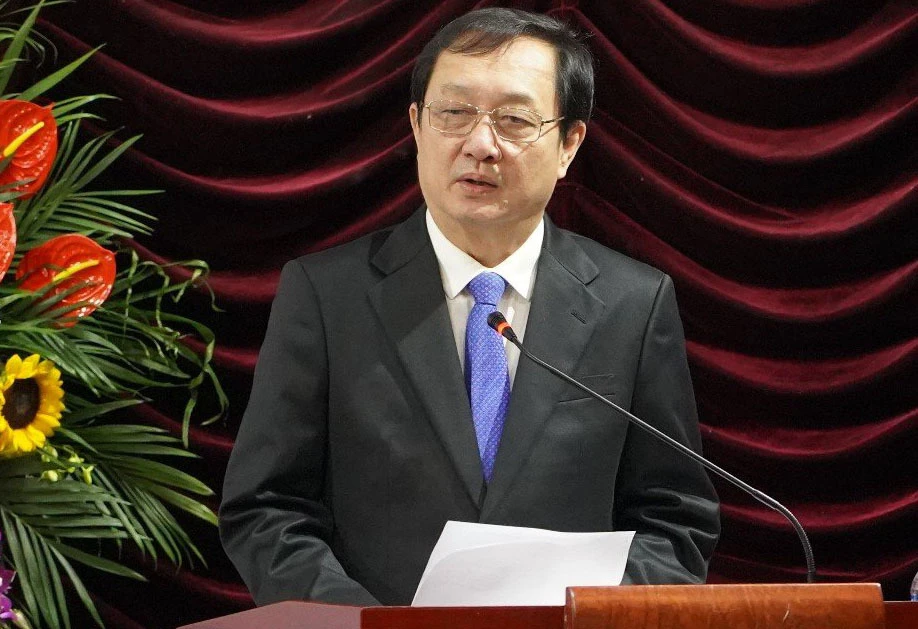 Bộ trưởng Huỳnh Thành Đạt phát biểu tại Lễ trao bằng tiến sĩ của Học viện Khoa học công nghệ và Đổi mới sáng tạo. Ảnh: Mạnh Cường