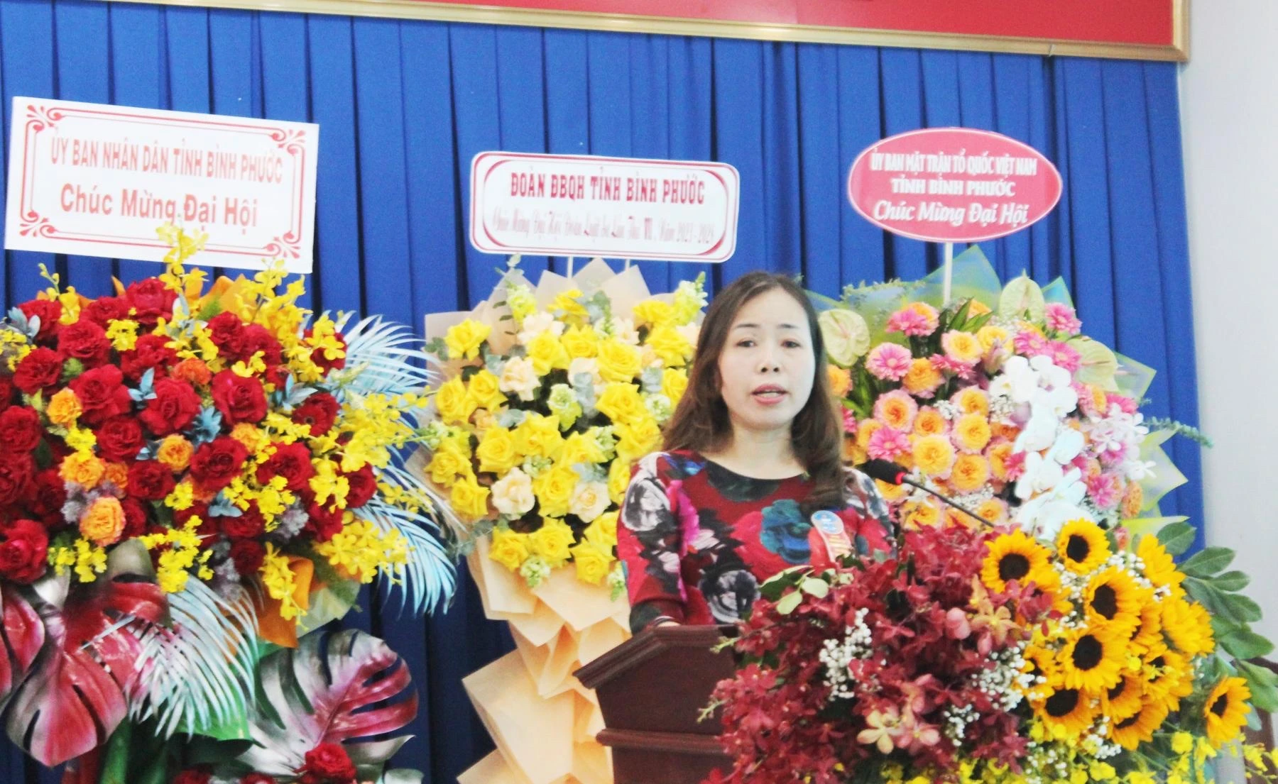 Bà Đặng Kim Hoa, Phó Cục trưởng Cục Bổ trợ tư pháp, Bộ Tư pháp phát biểu tại Đại hội.