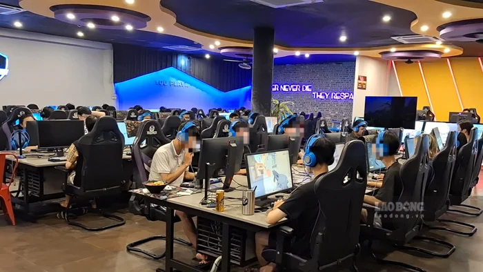 0h ngày 10.7 tại Vikings Cyber - Esports Arena (ngõ 165 Cầu Giấy). Ảnh: Phú Nguyễn