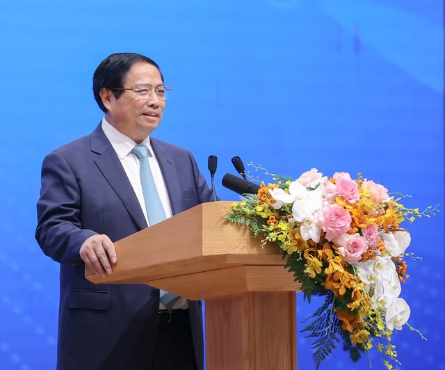 Thủ tướng đề nghị Đoàn Thanh niên cùng toàn thể thanh niên Việt Nam phát huy tinh thần "Năm xung kích" trong thực hiện nhiệm vụ chuyển đổi số quốc gia - Ảnh: VGP/Nhật Bắc