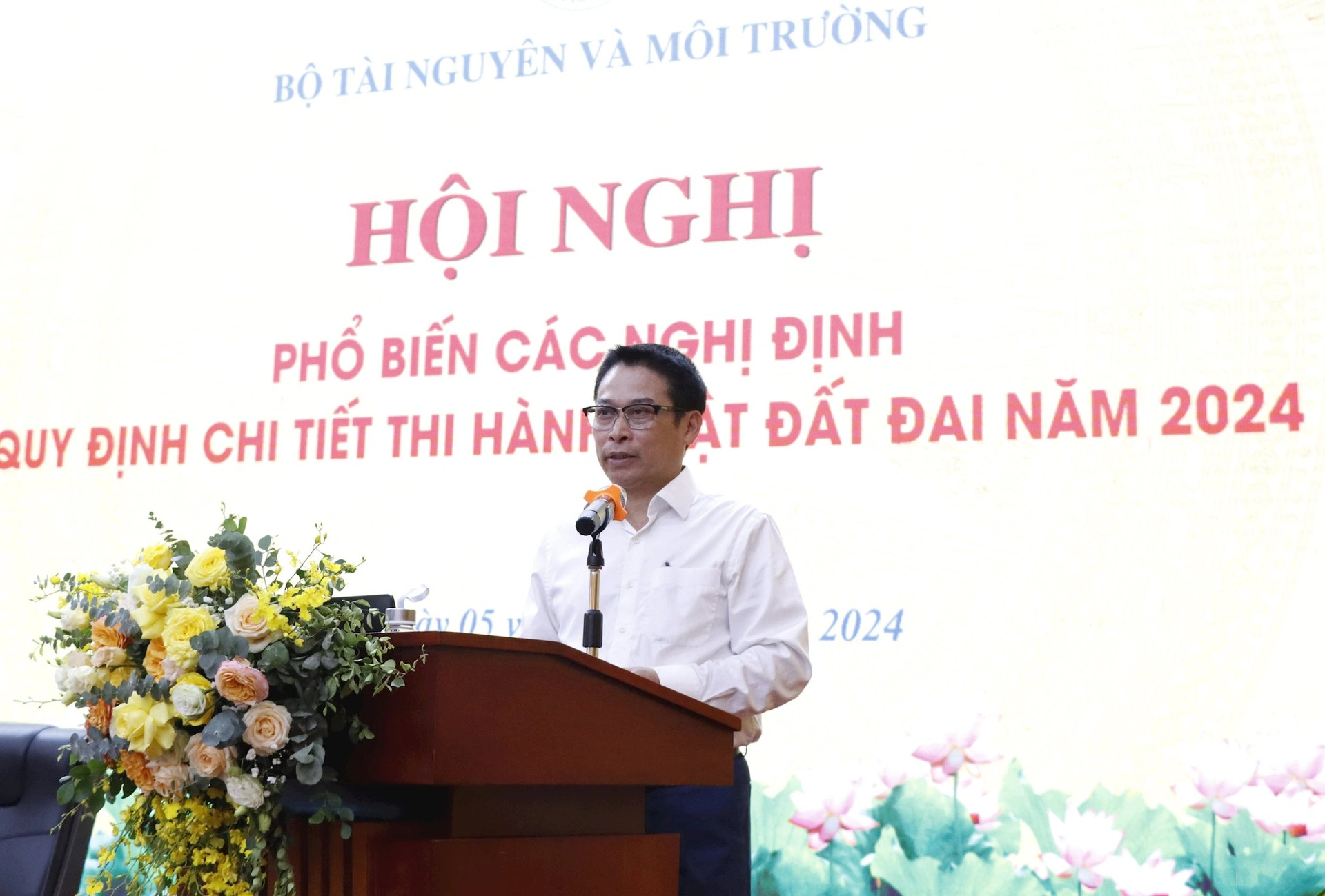 Ông Đào Trung Chính, Cục trưởng Cục Quy hoạch và Phát triển tài nguyên đất giới thiệu những điểm mới của Nghị định 71