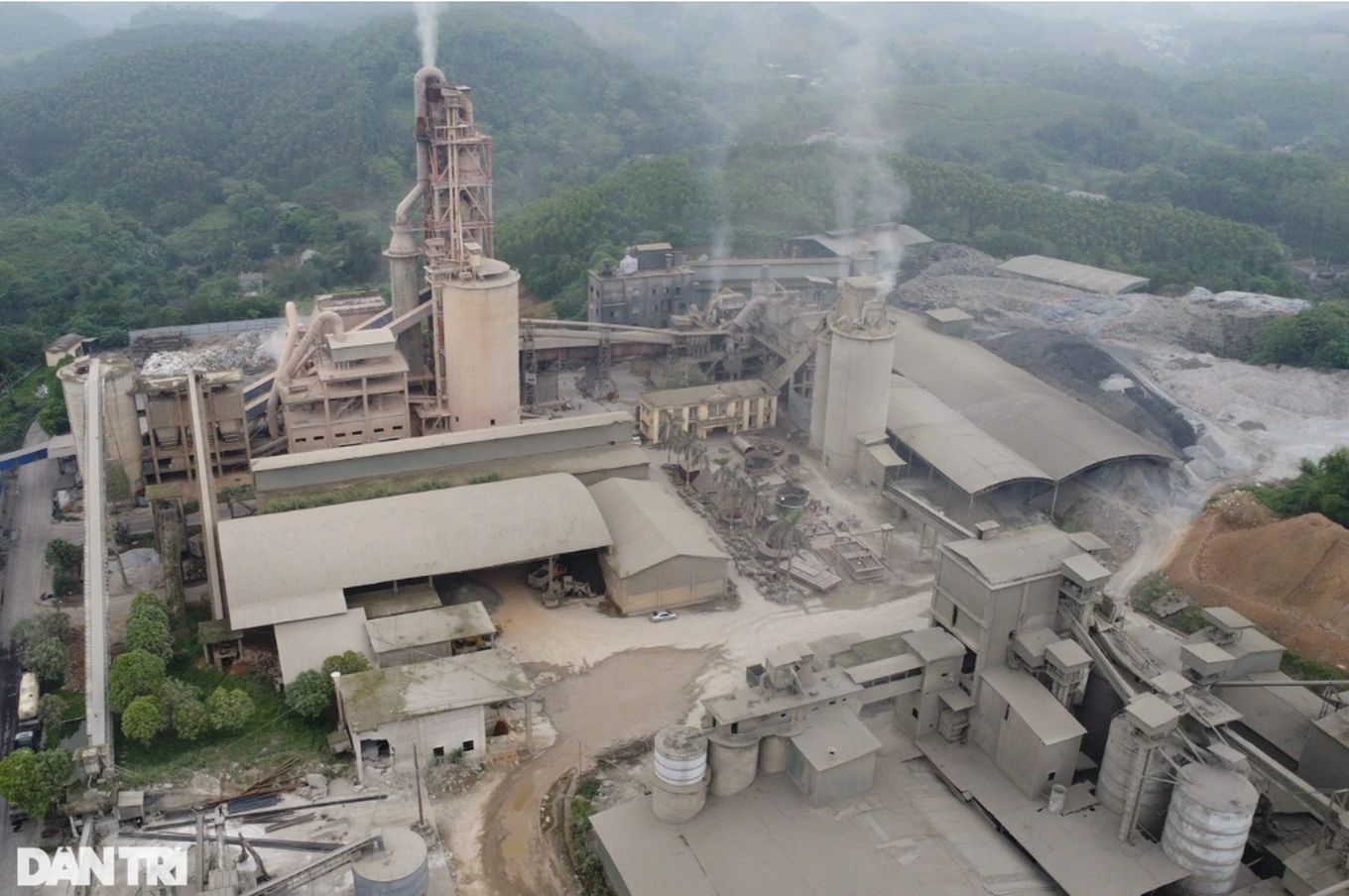 Khu vực xưởng tại Yên Bái đã xảy ra vụ tai nạn nghiêm trọng làm 7 công nhân tử vong (Ảnh: Văn Yên).