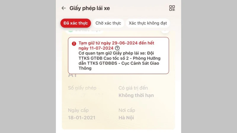 Hình ảnh hiển thị tạm giữ Giấy phép lái xe trên VNEID của công dân. (Ảnh: Cục Cảnh sát giao thông)