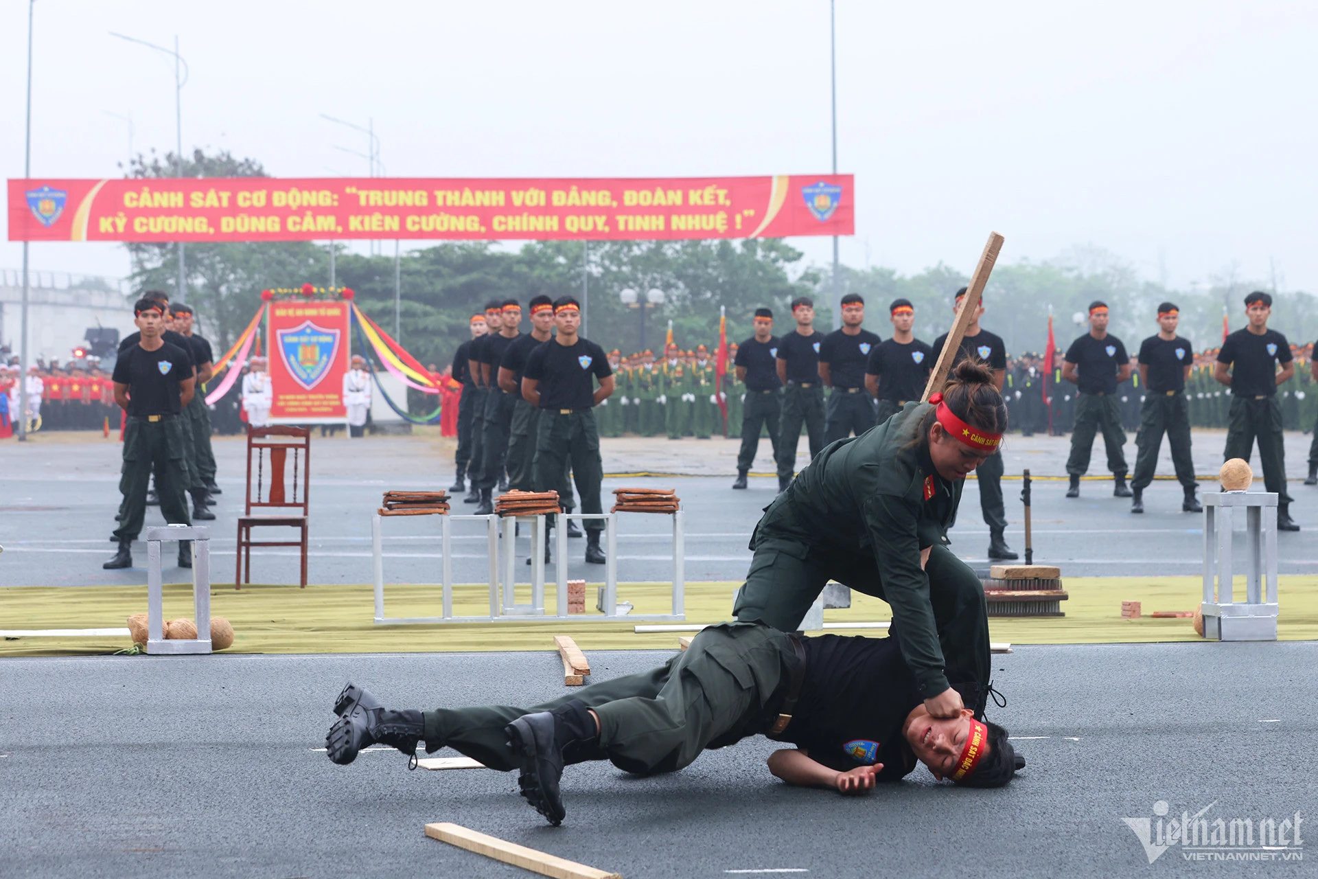 Đại tướng Tô Lâm kiểm tra tổng duyệt diễu binh của hơn 5.000 cảnh sát cơ động