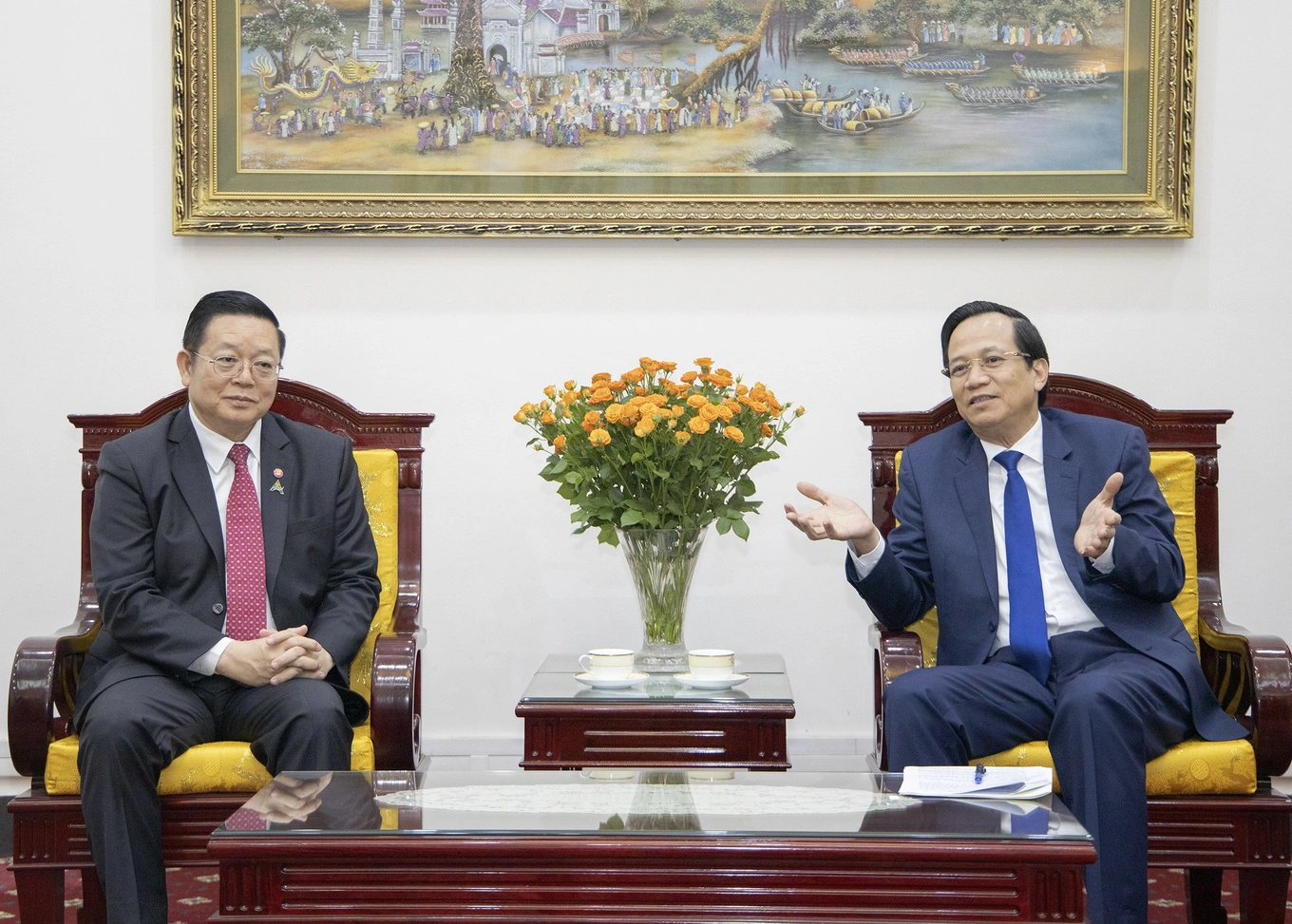 Bộ trưởng Đào Ngọc Dung khẳng định, Việt Nam luôn sẵn sàng hợp tác chặt chẽ với ASEAN để giải quyết các vấn đề chung của khu vực (Ảnh: Trần Thắng).