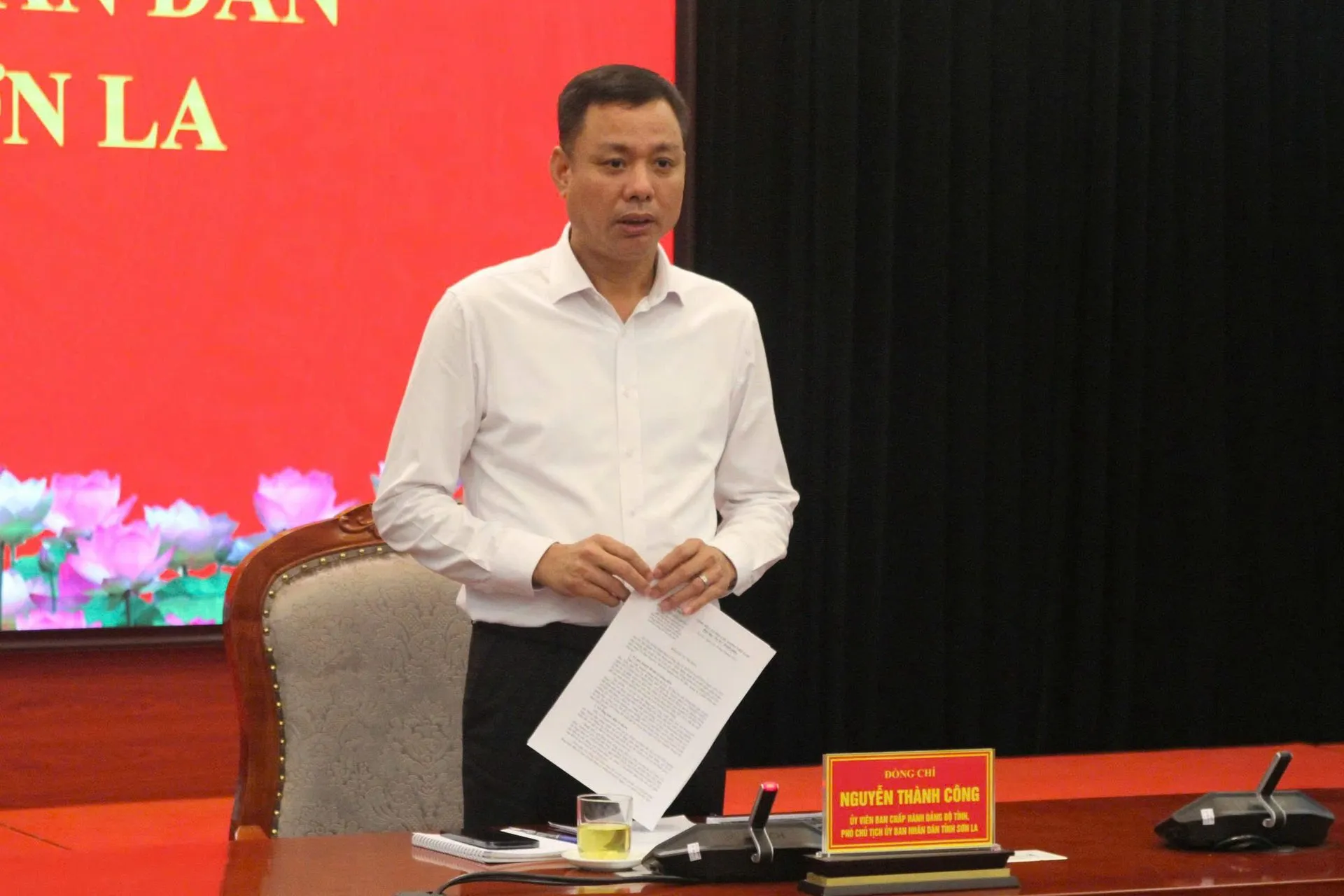 Ông Nguyễn Thành Công, Phó Chủ tịch UBND tỉnh Sơn La cho biết, tỉnh kỳ vọng đây sẽ là dự án mẫu về xử lý sạt lở, phòng chống thiên tai, gắn với phát triển kinh tế, du lịch bền vững tại Thiên đường mây Tà Xùa. Ảnh: Nguyễn Nga.