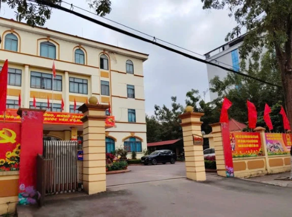 Giáo viên trường Sông Hồng gần 20 tháng không lương, Sở Nội vụ Phú Thọ lên tiếng