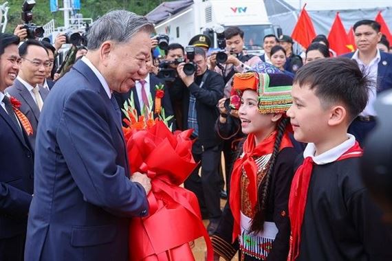 229 trường phổ thông nội trú liên cấp các xã biên giới đã được khởi công