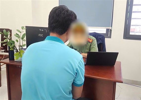 Bị phạt tiền vì chuyển cuộc gọi đòi nợ về đường dây nóng Bộ Công an