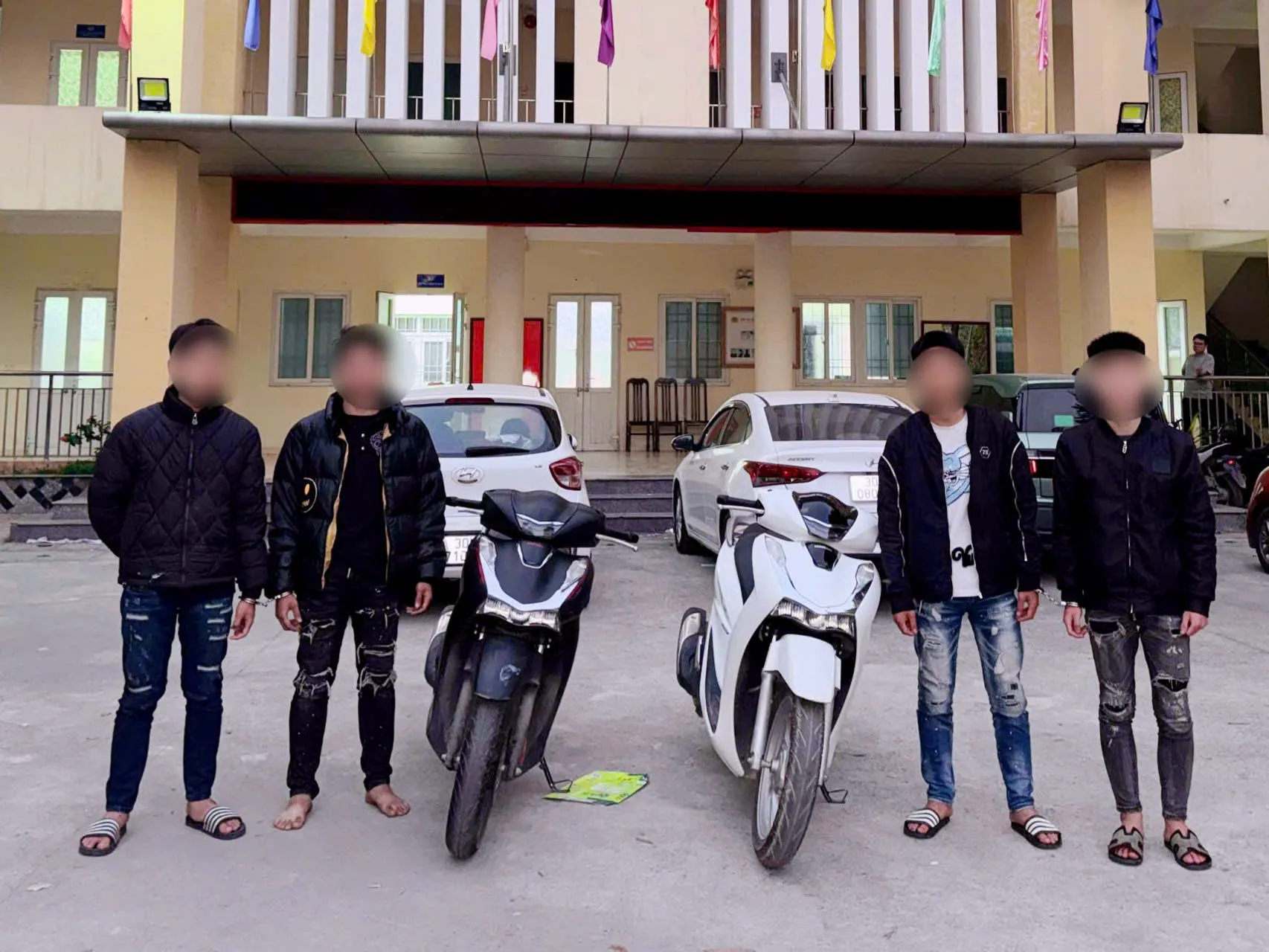 CSGT kịp thời ngăn chặn nhóm thanh niên gây rối trật tự công cộng trên Quốc lộ 32