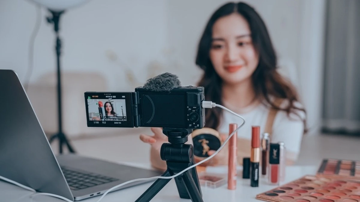 Người livestream bán hàng phải xác thực danh tính theo VNeID