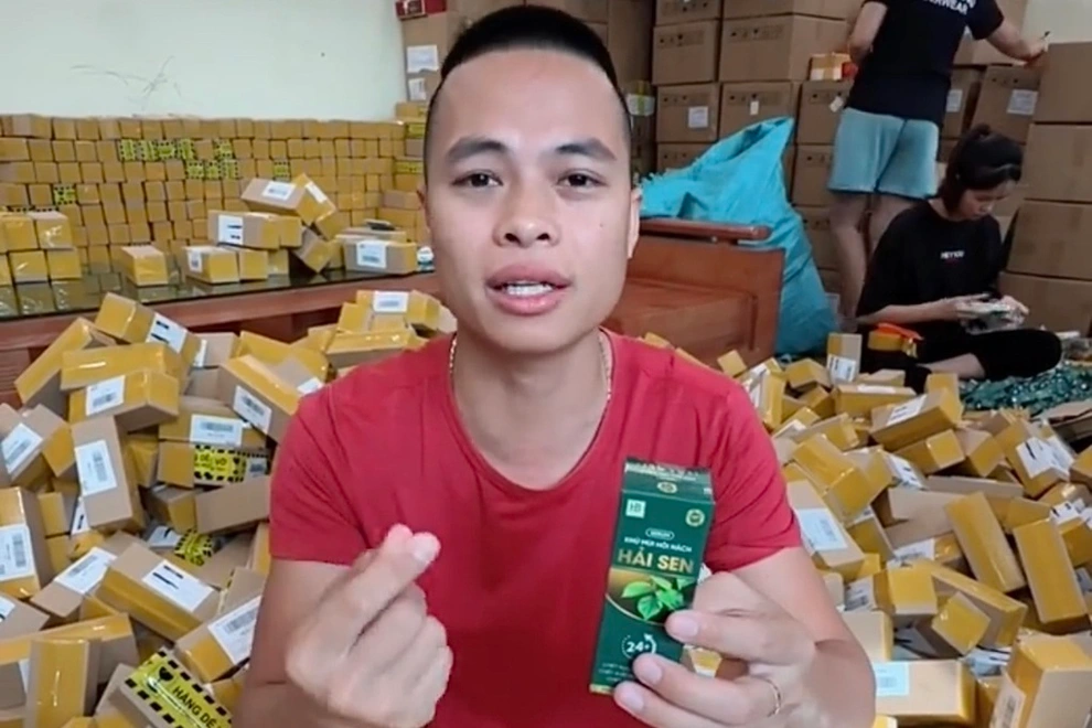 Nhiều người mua khoá học làm giàu giá trăm triệu của Gia đình Hải Sen