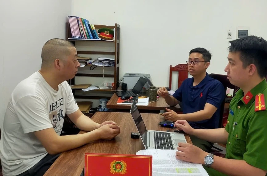 Đánh sập đường dây lừa đảo xuyên quốc gia núp bóng sàn thương mại điện tử