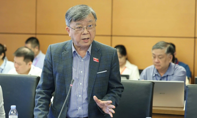 Khó thu hút chuyên gia nước ngoài nếu họ phải kê khai tài sản