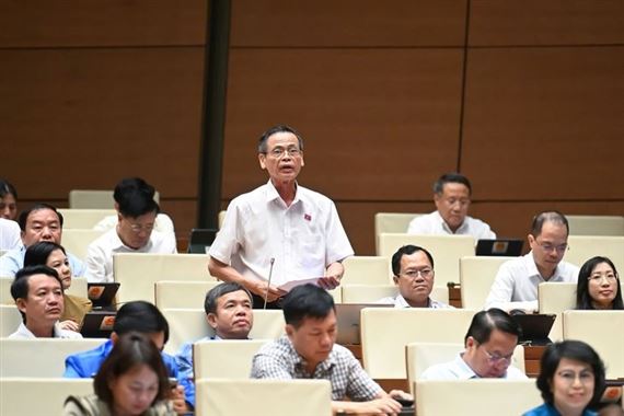 Đại biểu nêu nghịch lý chuyện đi làm thủ tục, phòng này yêu cầu, phòng khác nói không có