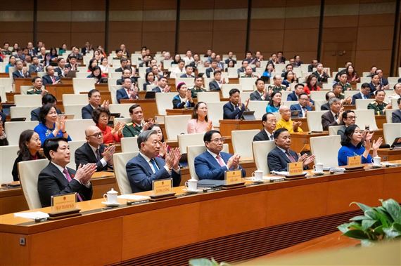 Bộ Chính trị: Tăng hợp lý số kỳ họp của Quốc hội, nhất là hình thức trực tuyến