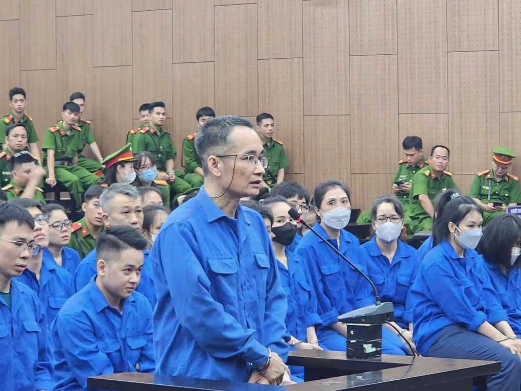 Giám đốc tập đoàn đòi nợ khai không biết nhân viên hành xử giang hồ
