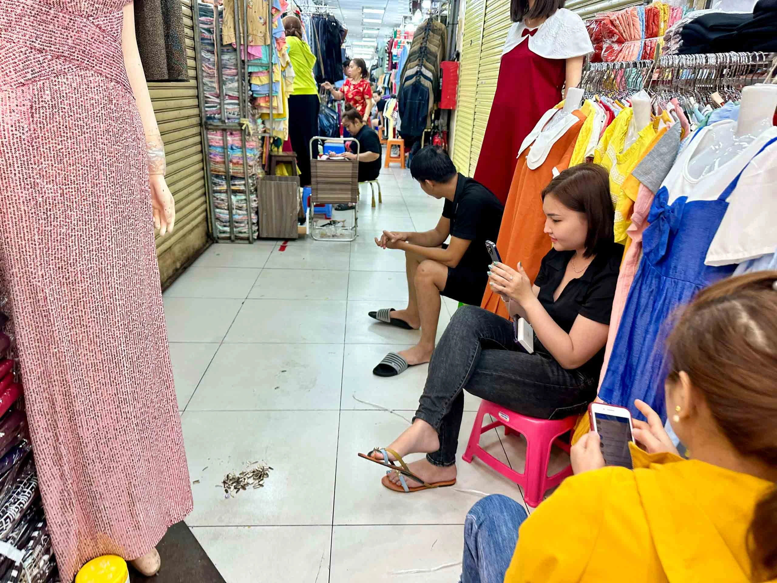 Hộ kinh doanh vừa rối vừa lo trước giờ G