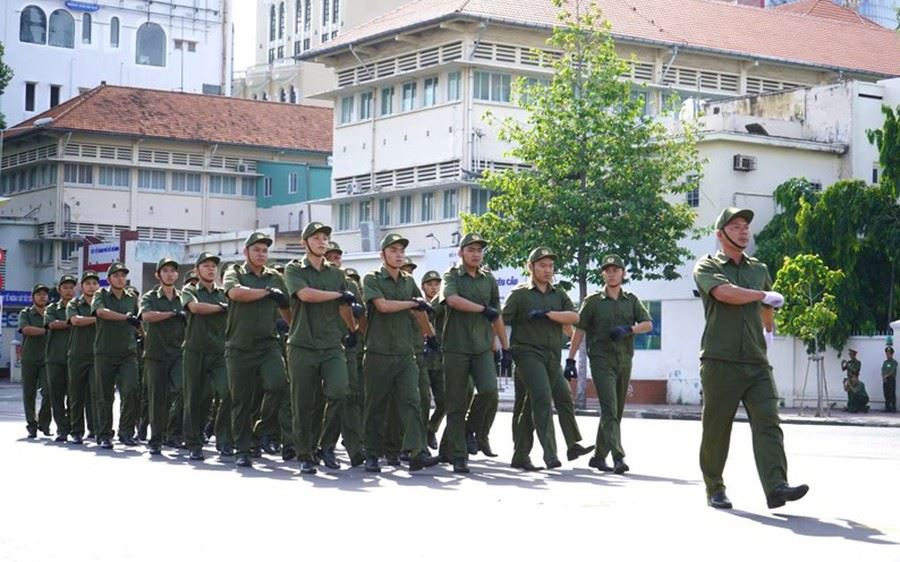 Mức phạt hành vi xúc phạm, đe dọa, cản trở, chống đối lực lượng tham gia bảo vệ an ninh, trật tự ở cơ sở trong khi thực hiện nhiệm vụ