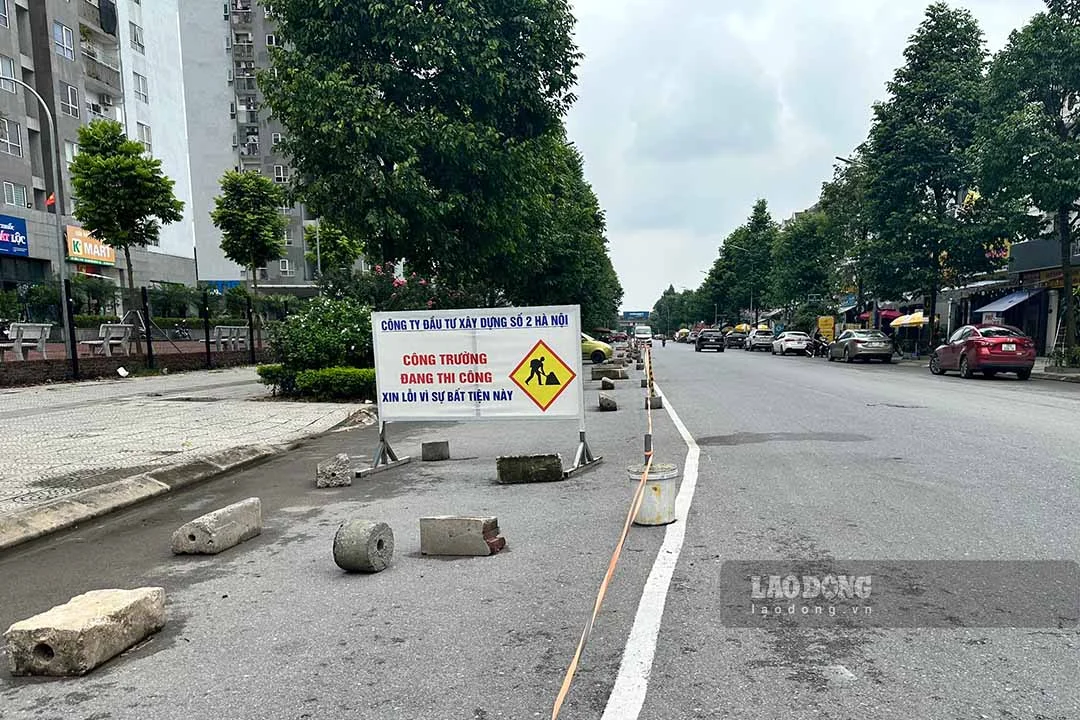 Chưa giấy phép, một công ty ở Hà Nội vẫn ngăn đường làm bãi xe