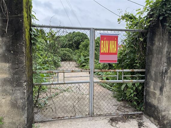 Vỡ mộng ôm đất chờ lên phố: Nhà đầu tư mắc kẹt, bán cắt lỗ thoát hàng