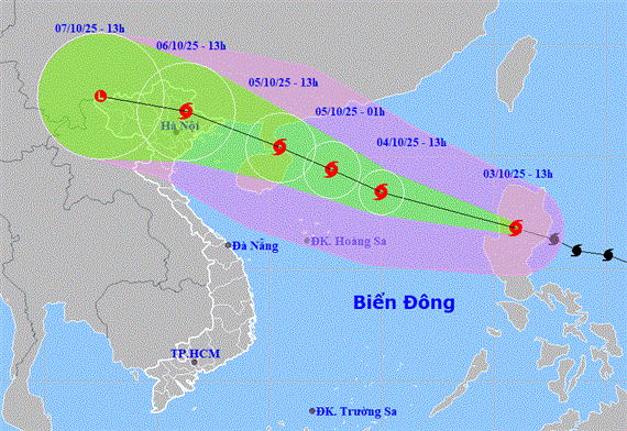 Bão Matmo sắp vào Biển Đông, có thể đạt cực đại cấp 12 khi cách Móng Cái 330km