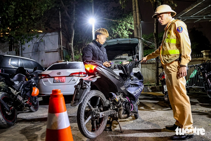 CSGT rà soát, chuẩn hóa dữ liệu xe cộ toàn quốc, chủ xe cũ nát cần làm gì?