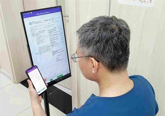 Đơn thuốc điện tử: Đúng hướng nhưng vẫn ì ạch triển khai