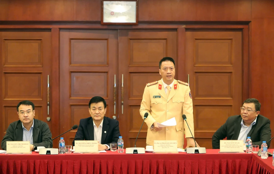 Bộ Công an, Bộ Xây dựng bắt đầu khảo sát an toàn xe khách giường nằm trên đường núi