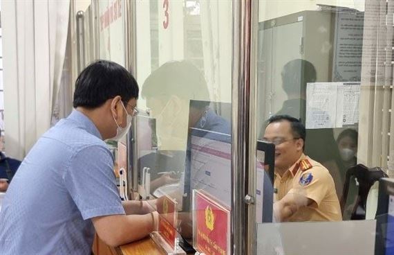 Bộ Công an đề xuất việc công an xã tiếp nhận hồ sơ đổi bằng lái