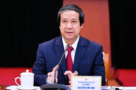 Bộ trưởng GD-ĐT phản hồi về ý kiến 1 bộ sách giáo khoa dùng chung cả nước