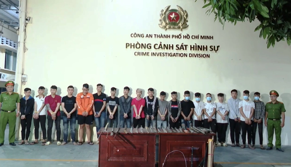 19 người bị bắt sau vụ cầm hung khí đuổi đánh nhau ở TP HCM