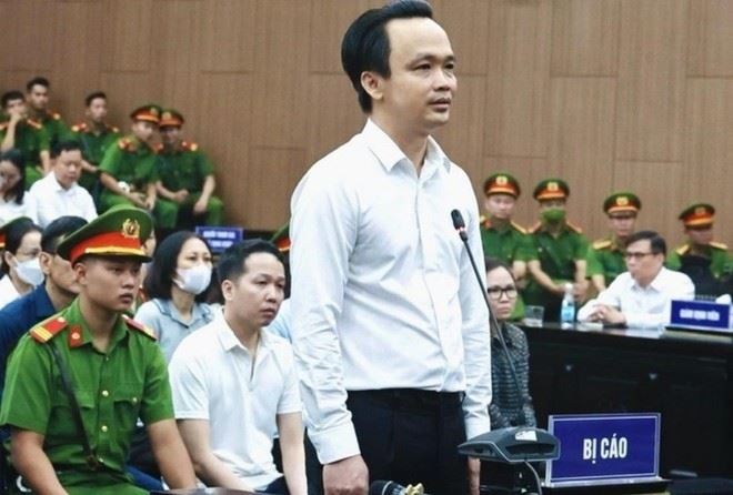 Cựu Chủ tịch Tập đoàn FLC Trịnh Văn Quyết bị tuyên phạt 7 năm tù, em gái được trả tự do ngay tại tòa