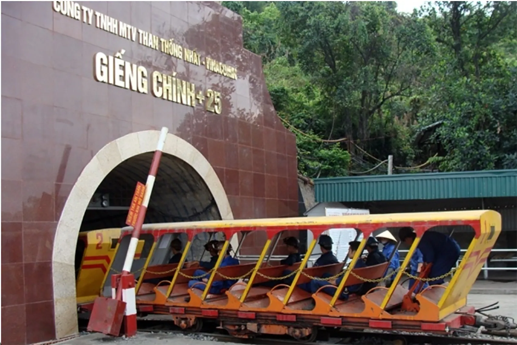 Cháy khí metan trong hầm lò ở Quảng Ninh, 4 công nhân ngành than tử vong