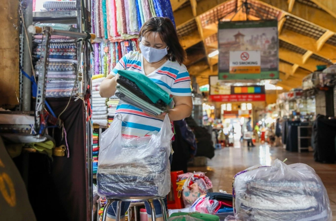 Hộ kinh doanh lúng túng với hàng tồn không hóa đơn chứng từ