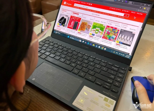 Cơ quan thuế trả lời khi chấm dứt mã số thuế có phải hủy đăng ký hộ kinh doanh