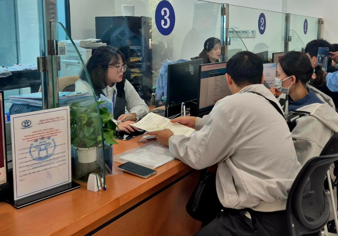 Công chức, viên chức lo lương chưa kịp tăng, giá cả đã chạy trước