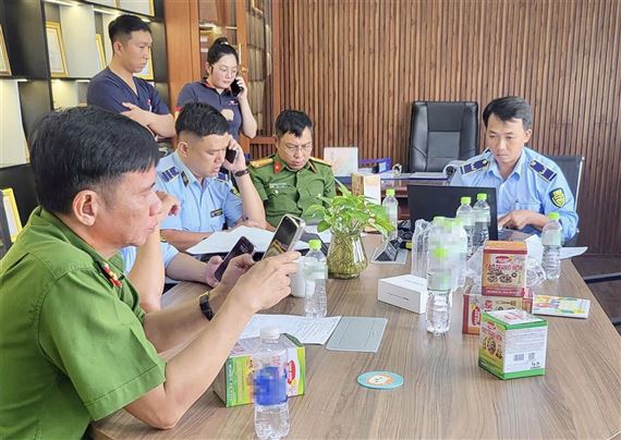 Kiểm tra đột xuất, thu giữ hơn 21.000 sản phẩm kém chất lượng, nghi hàng giả