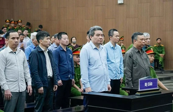 Người đưa hối lộ tiền tỉ cho cựu Thứ trưởng xin giảm án