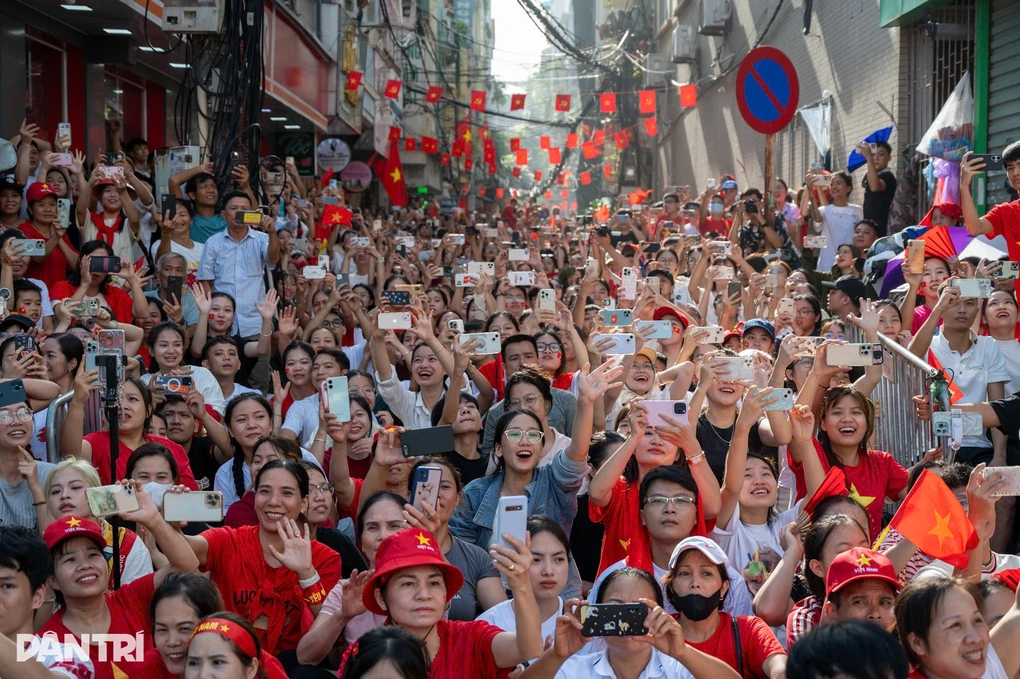 Đảng, Nhà nước tặng quà mừng Đại hội Đảng XIV và Tết Nguyên đán 2026 Hoài Thu Hoài Thu