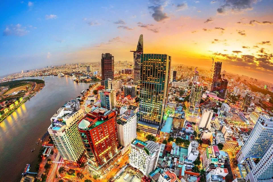 Làm giàu là vinh quang, là yêu nước