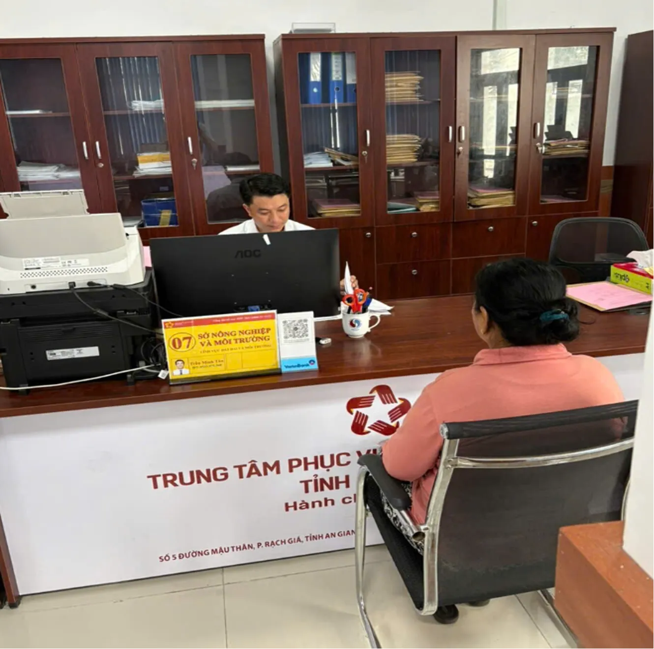 Nâng cao công tác hướng dẫn, cảnh báo rủi ro pháp lý cho người dân tại Trung tâm hành chính công Văn phòng đăng ký đất đai tỉnh An Giang