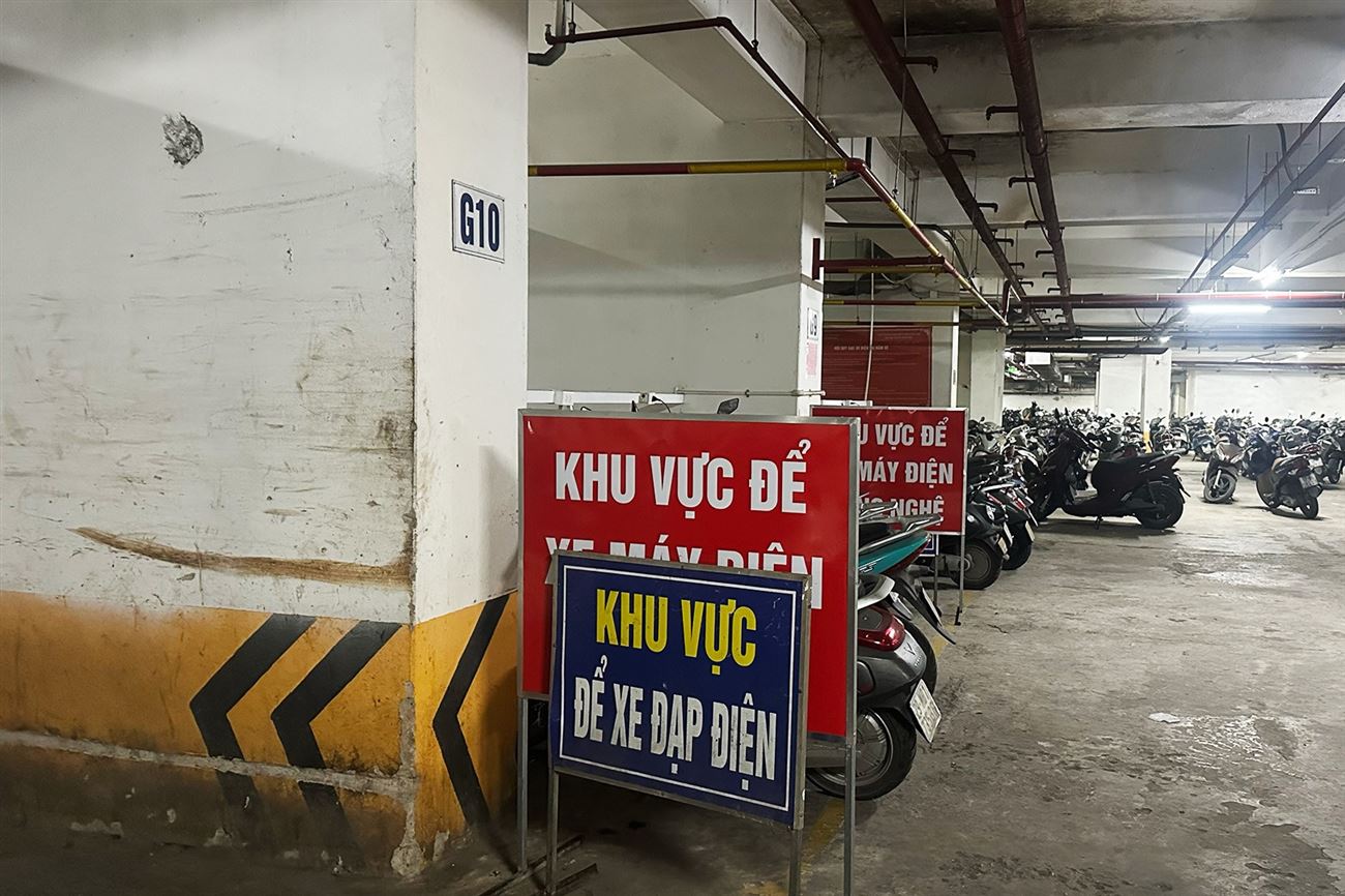 Bộ Xây dựng vào cuộc sau lệnh cấm gửi xe điện ở chung cư HH Linh Đàm