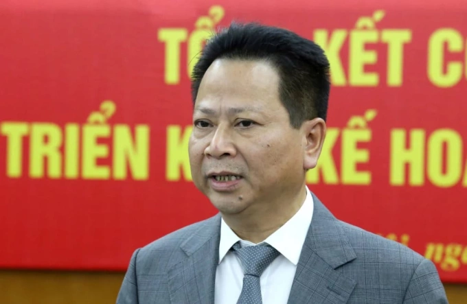 Cựu cục phó bỏ trốn sau khi dàn dựng vay nợ để giấu 10 tỷ đồng nhận hối lộ