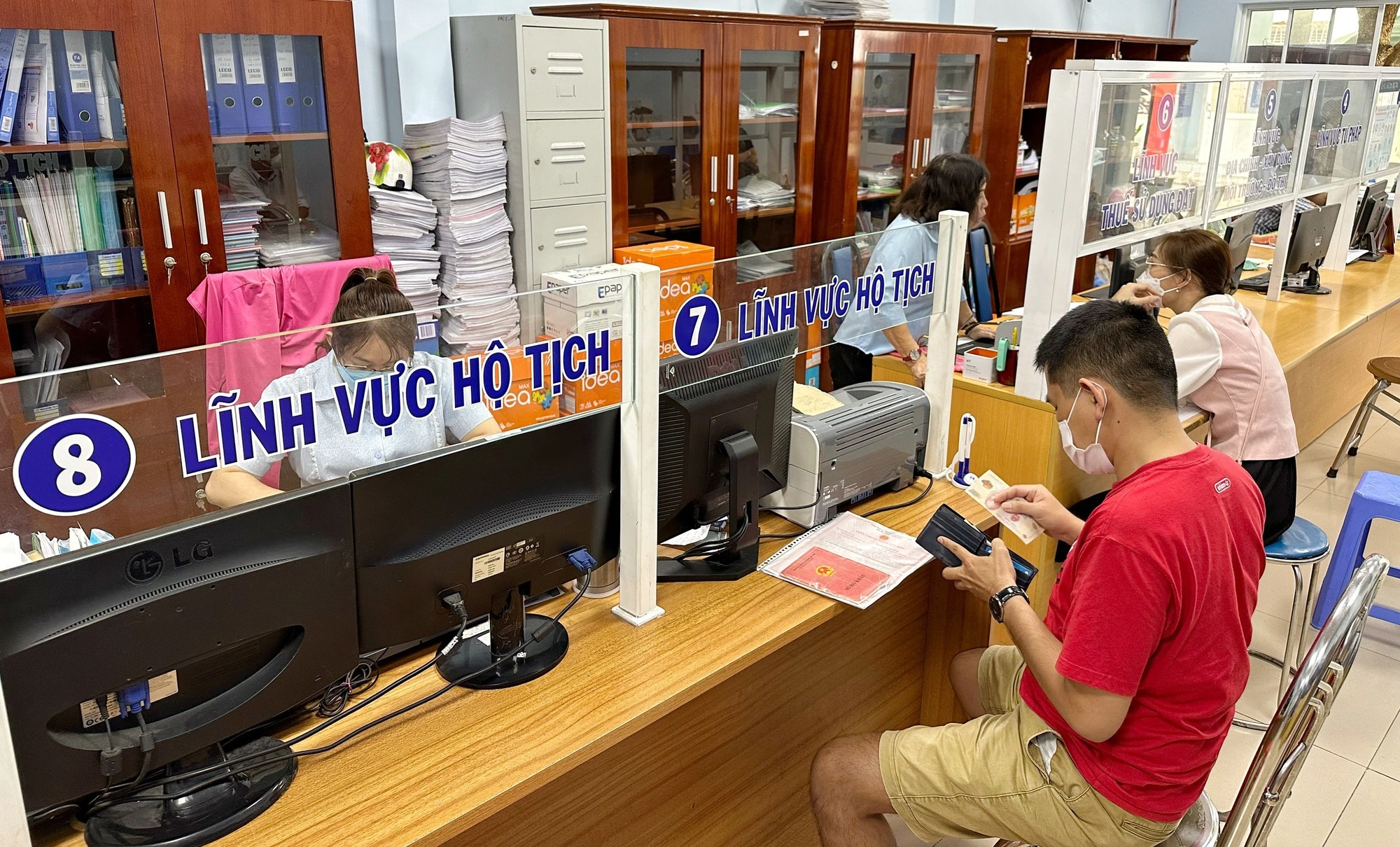 Bán suất nhập hộ khẩu sẽ bị phạt 4-8 triệu đồng