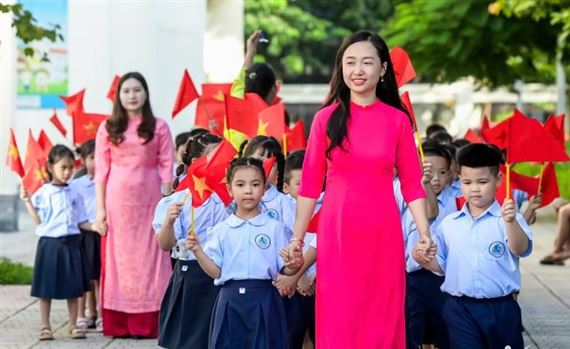 Phụ huynh tranh luận gay gắt về việc học thứ Bảy, thời khóa biểu nhiều bất cập
