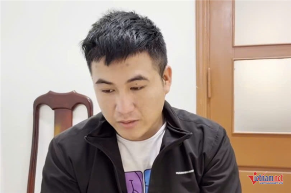 Chủ tịch xã thông tin về người đàn ông dùng đũa đâm tới tấp vào mặt tài xế taxi