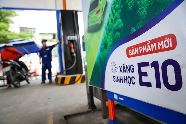 Bỏ lộ trình phối trộn cũ, bắt buộc dùng xăng E10 từ ngày 1.6.2026